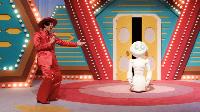 Click to watch 'Whos in the Box?' (popup) Sunny